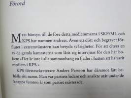 Med Stalin som Gud - Tre tonår en kommunistisk sekt