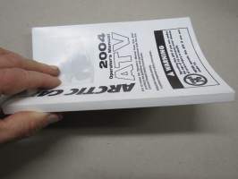 Arctic Cat ATV 2004 Operator´s Manual -mönkijä, käyttöohjekirja englanniksi