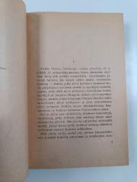 Haukan tulikoe : meriromaani