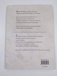 Kurjet lentävät hoitokodin yli