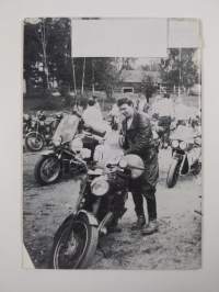 Motoristi 1/1988 : Moottoripyöräkerho 69 ry.