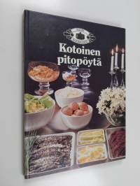 Kotoinen pitopöytä