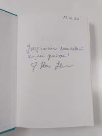 Pojat, pojat, pojat - Kirja poikien äideille (signeerattu, tekijän omiste)