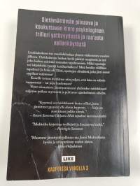 Kuinka tähdet kuolevat (Oikolukematon ennakkokappale)