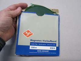 Agfa Magneton Vorlaufband 250 m / 820 ft -ääninauhojen &quot;alkunauhaa&quot;, käyttämätöntä pakkauksessaan, vihreää