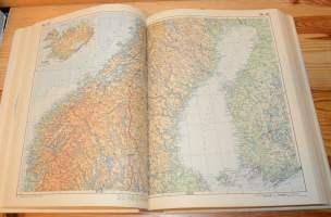 Bertelsmann Atlas international