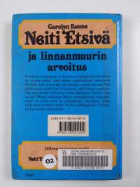 Neiti Etsivä ja linnanmuurin arvoitus