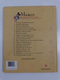 Huey, Dewey, and Louie Meet the Witch : Mickey´s young readers library volume 11
