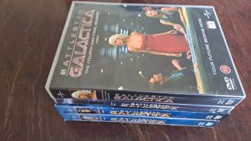 Battlestar Galactica kaikki kaudet 1-4 (suomi teksteillä) 4 DVD-boksia