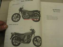 Kawasaki KZ400 KZ500 KZ550 Motorcycle service manual -korjaamokirja