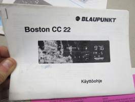 Blaupunkt Boston CC 22 radio -käyttöohjekirja ym. kirjallisuutta