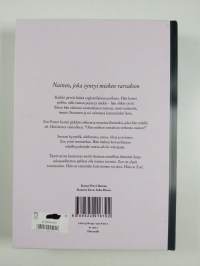 Peilissä näin naisen : Zoen tarina