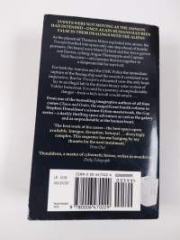 Chaos and order : The gap into madness (Painovirheellinen)