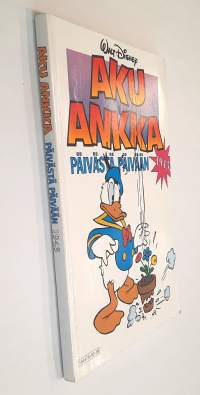 Aku Ankka: Päivästä päivään (1943)