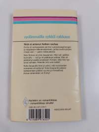 Sydänmailla sykkii rakkaus