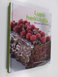 Lupa herkutella : kevyet jälkiruoat