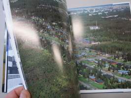 Seinäjoki - suomenkielisen Etelä-Pohjanmaan keskus -kuvateos, tämä kappale omistesivuineen kirjailija Erkki Palolampi (Kollaa kestää) 16.2.1987