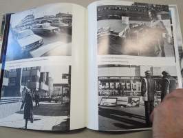 Seinäjoki - suomenkielisen Etelä-Pohjanmaan keskus -kuvateos, tämä kappale omistesivuineen kirjailija Erkki Palolampi (Kollaa kestää) 16.2.1987