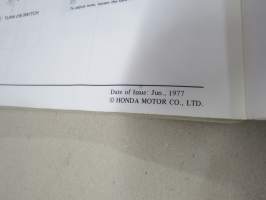 Honda CB125T Shop Manual / Manuel d´atelier / Werkstatt-Handbuch / Manual de taller -korjaamokirja