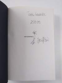 Metsänpimeä (signeerattu, tekijän omiste)