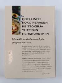 Hyvää ruokahalua! : kotikeittiön parhaat reseptit