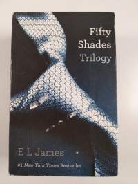 Fifty Shades trilogy : Fifty Shades of Grey ; Fifty Shades Darker ; Fifty Shades Freed (Laatikossa)