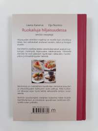 Ruokailuja hiljaisuudessa : retriitin reseptejä (signeerattu, tekijän omiste)