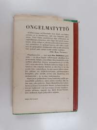 Ongelmatyttö ja muita pakinoita
