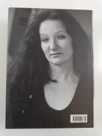 Diva : en uppväxts egna alfabet med docklaboratorium (en bonusberättelse ur framtiden)