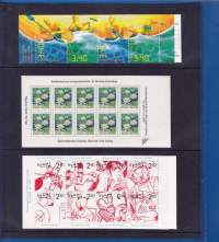 Suomen postimerkkivihkot vuosilajitelma 1996 ** postituore.  Postin alkuperäispakkaus. Postitusarvo 1. lk:n merkeillä on  jo 23€!!! v. 2024. LAPE 2023 (60€)