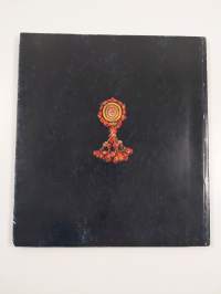 Toran : tekstiilejä Länsi-Intiasta = Textiles from Western India
