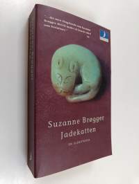 Jadekatten : en släktsaga