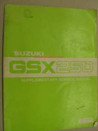 Suzuki GSX250 Supplementary Service Manual -huolto-ohjekirjan täydennysosa