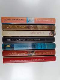 Judith Lennox -paketti (7 kirjaa) : Taivaanranta tummuu ; Isän perintö ; Lasiin kirjoitettu ; Yöntummat vuodet ; Askel tuntemattomaan ; Kaikki sisareni ; Jäljet r...