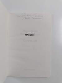 Savikellot (signeerattu)