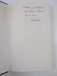 Helsingin herrat (signeerattu, tekijän omiste)