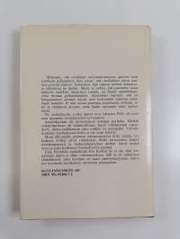 Asekätkijät (signeerattu)