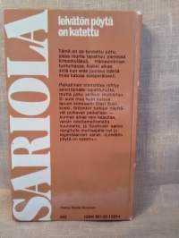 Leivätön pöytä on katettu