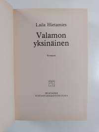 Laila Hietamies -paketti (6 kirjaa) : Valamon yksinäiset ; Valkeat yöt ; Maan kämmenellä ; Lehmusten kaupunki ; Jäiden soitto ; Valoa kohti