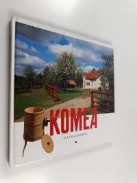 Komeankylä (signeerattu)
