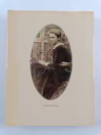 Nuoren naisen päiväkirja luonnontapahtumista 1906 : faksimilelaitos luonnonharrastajan päiväkirjasta vuodelta 1906 : Edith Holden esitti sanoin ja maalauksin Engl...