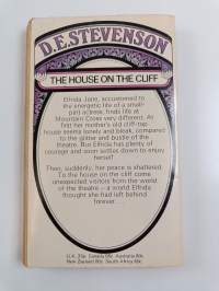 The house on the cliff