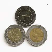 10 markkaa EU jäsenyys 1995 kolikko pillerissä ja 2 kpl 10 mk 1996 yht 3 kolikkoa