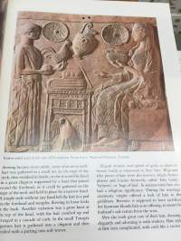 Fashion - From Ancient Egypt to the Present Day
