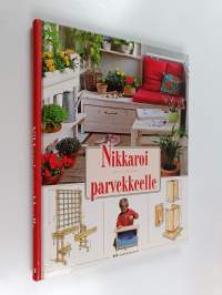 Nikkaroi parvekkeelle