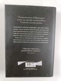 Pimeillä vesillä