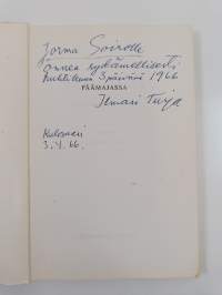 Päämajassa : kolmenäytöksinen näytelmä (signeerattu, tekijän omiste)
