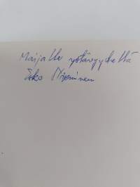 Suomen taiteilijat r.y, 20 v. : matrikkeli 1988 = Finlands konstnärer r.f. (signeerattu)