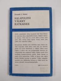 Salapoliisi Välkky ratkaisee