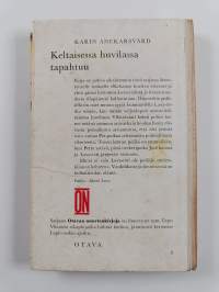 Keltaisessa huvilassa tapahtuu : nuorisonromaani